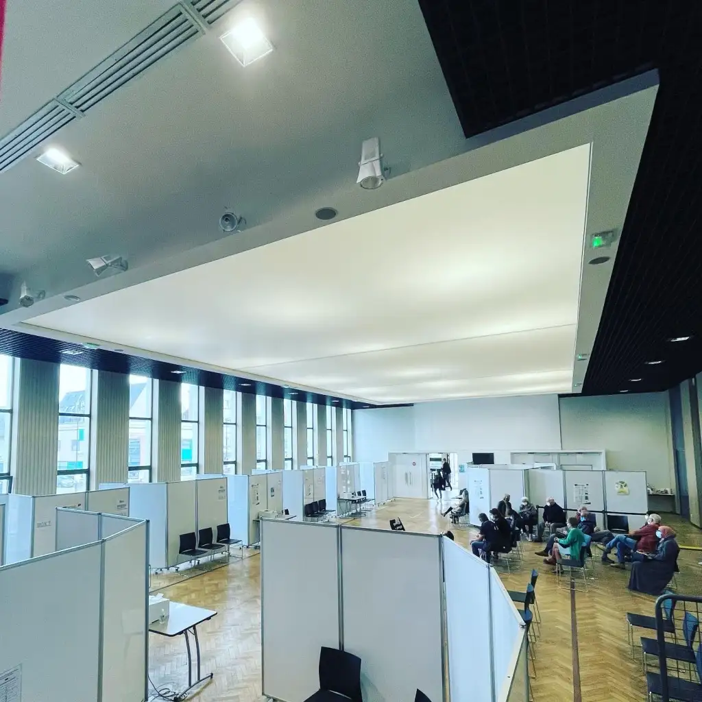 Centre de vaccination COVID-19 à la salle des fêtes de Moulins